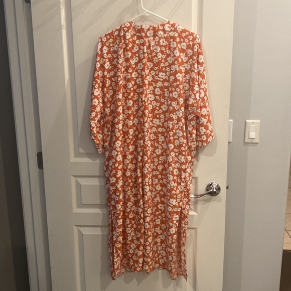 Forever 21 floral duster/kimono - Picture 2 of 4